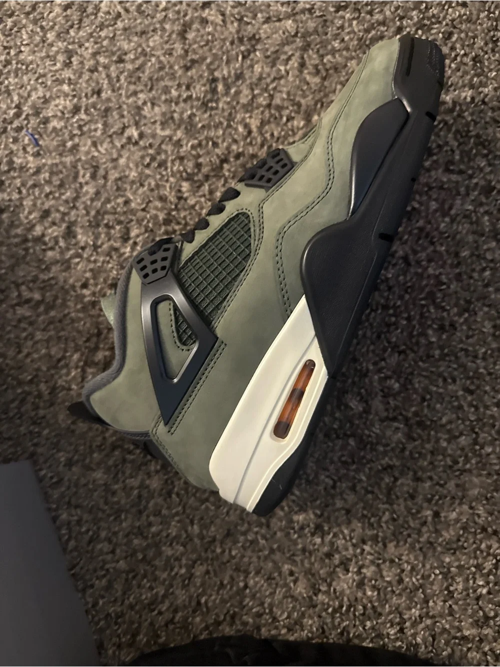 Jordan 4 Retro undefeated